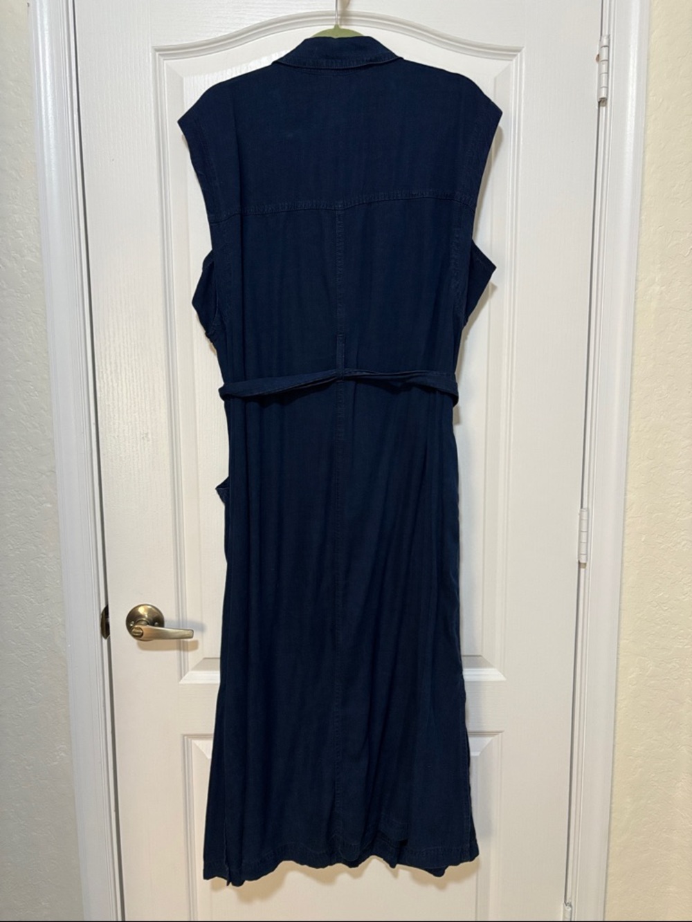 Banana Republic Navy Sleeveless Button-Front Midi Dress with Tie - Picture 4 of 4